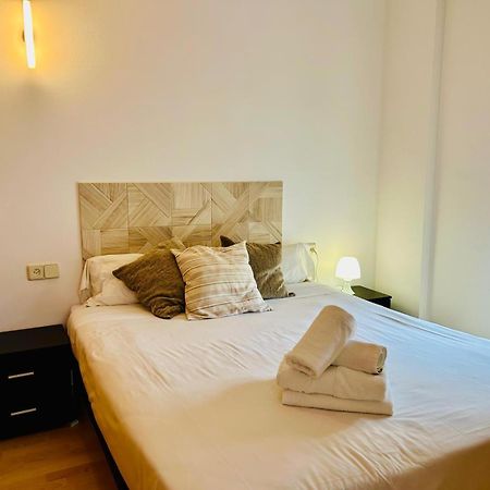 Apartaments Ample Port Marina 帕拉莫斯 外观 照片