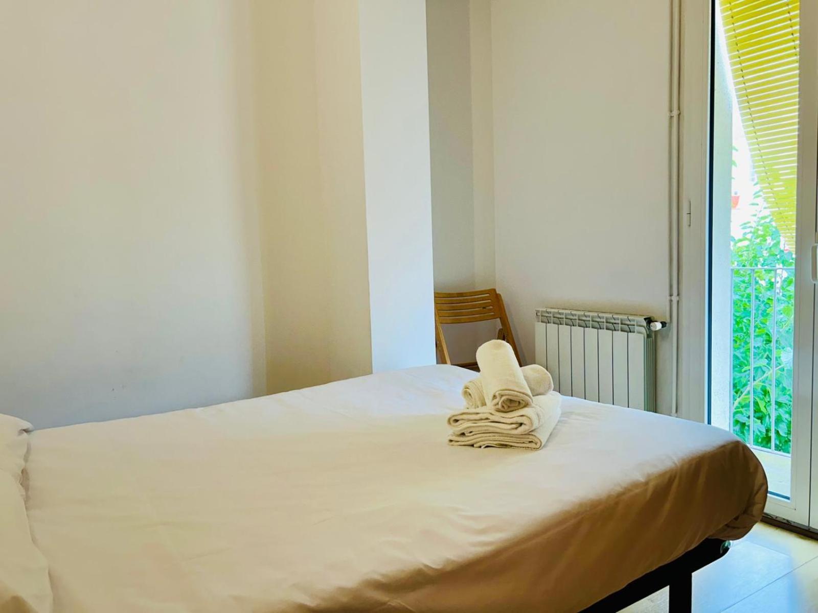 Apartaments Ample Port Marina 帕拉莫斯 外观 照片