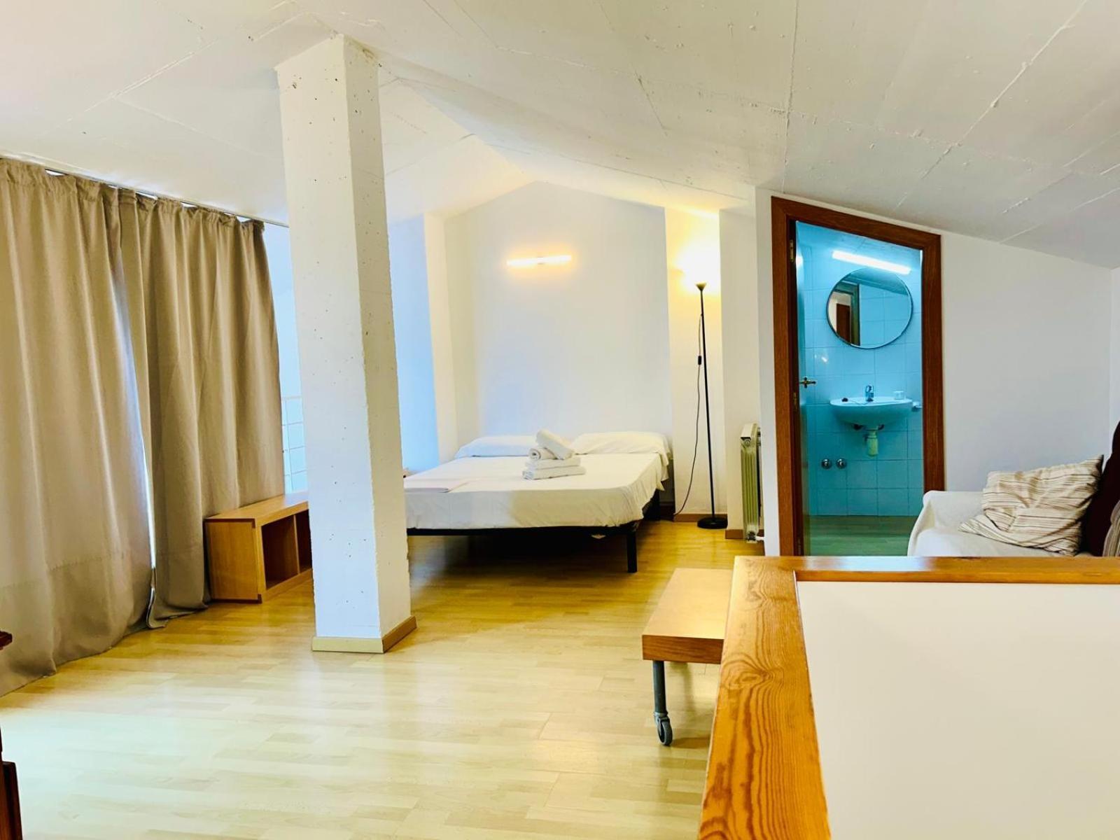 Apartaments Ample Port Marina 帕拉莫斯 外观 照片